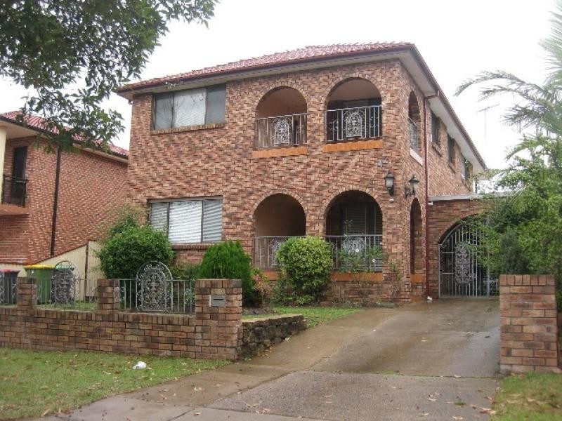 42 LITTLE ROAD, Bankstown NSW 2200