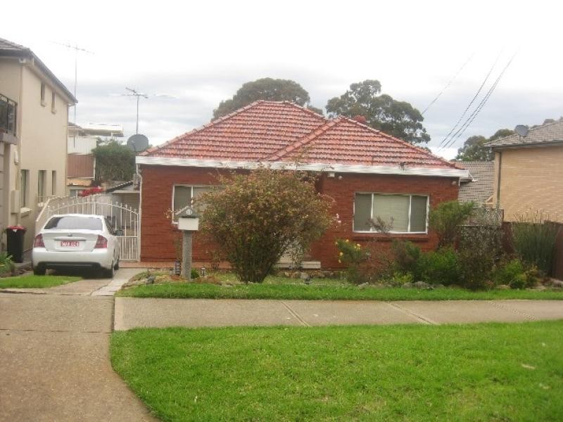 53 BELLEVUE AVENUE, Georges Hall NSW 2198