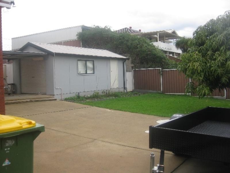 53 BELLEVUE AVENUE, Georges Hall NSW 2198