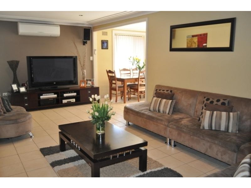 5 Dalton Avenue, Condell Park NSW 2200