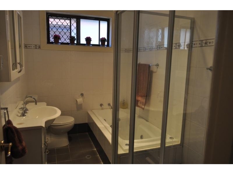 5 Dalton Avenue, Condell Park NSW 2200