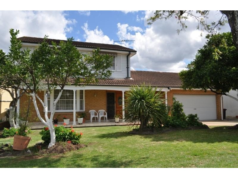 2c Birdwood Road, Georges Hall NSW 2198