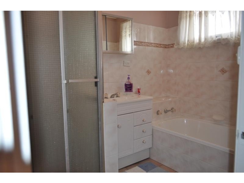 2c Birdwood Road, Georges Hall NSW 2198