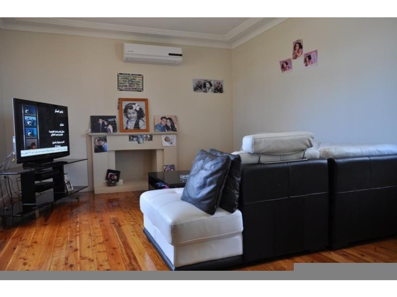 34 Treuer Parade, Yagoona NSW 2199