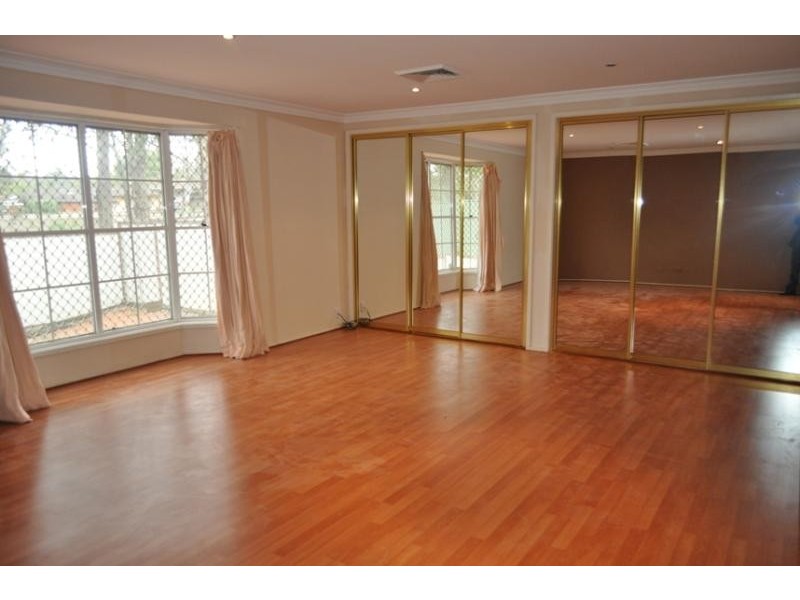 167 Henry Lawson Drive, Georges Hall NSW 2198