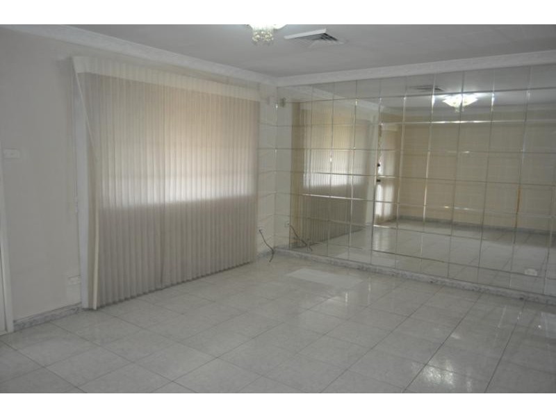 167 Henry Lawson Drive, Georges Hall NSW 2198