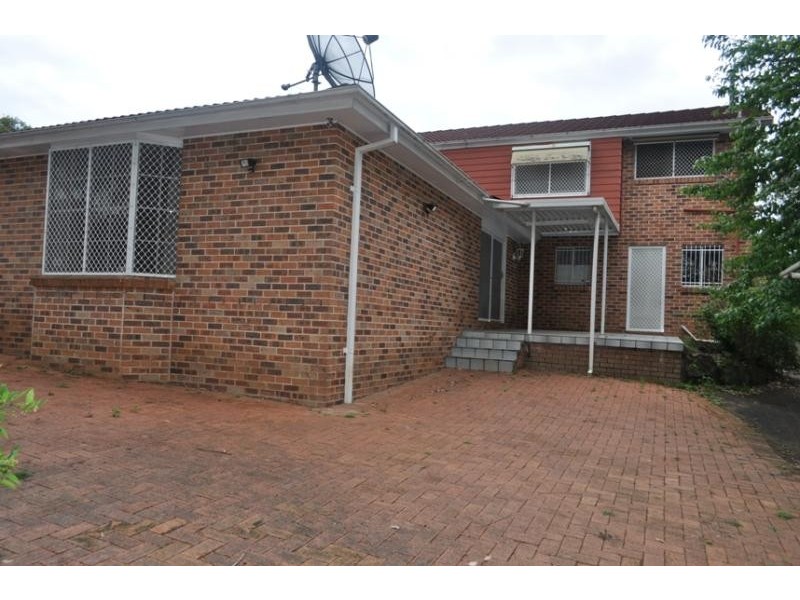 167 Henry Lawson Drive, Georges Hall NSW 2198