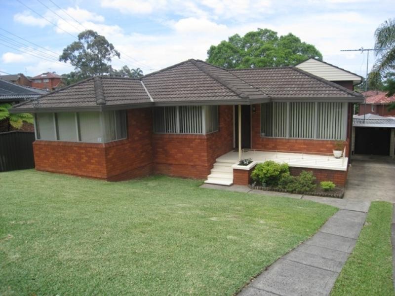 7 Wilton Place, Georges Hall NSW 2198