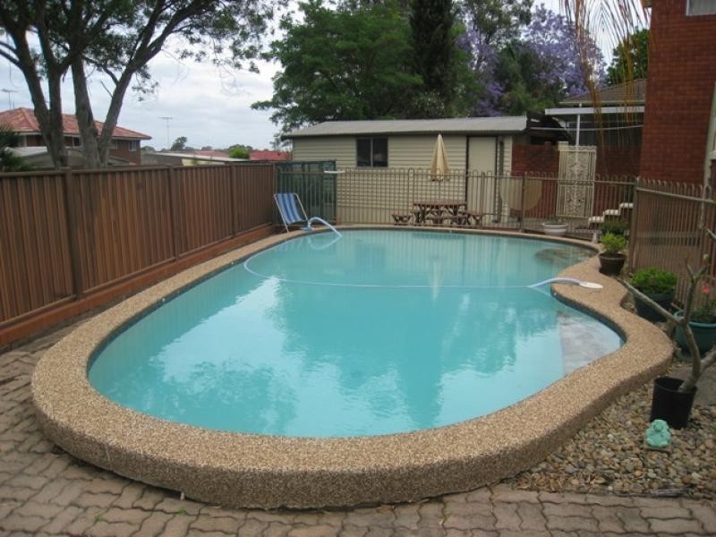 7 Wilton Place, Georges Hall NSW 2198