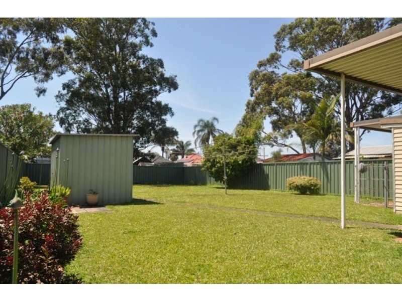 33 Ferndell Street, Chester Hill NSW 2162