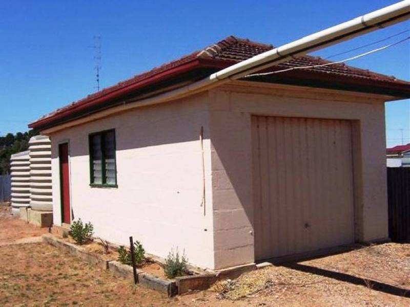 33 BALLANTYNE STREET, Wudinna SA 5652