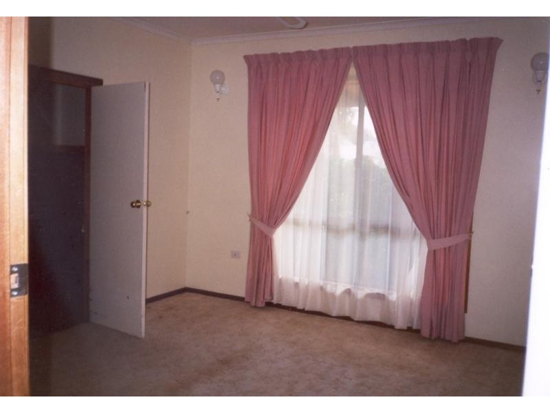 5 BELMONT CRESCENT, Maitland SA 5573