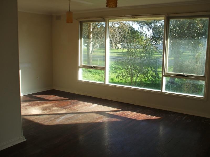 10 FOURTH STREET, Keith SA 5267
