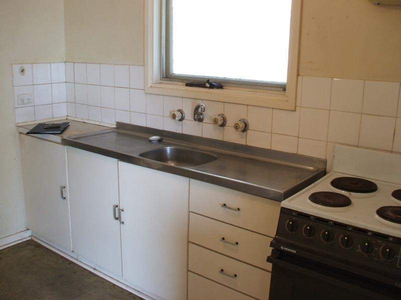 10 FOURTH STREET, Keith SA 5267