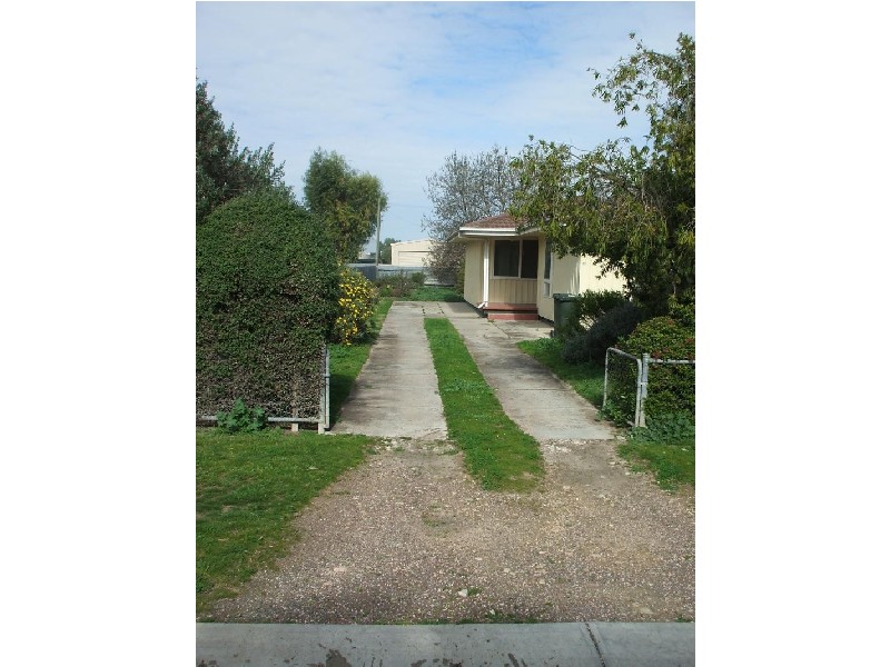 10 FOURTH STREET, Keith SA 5267