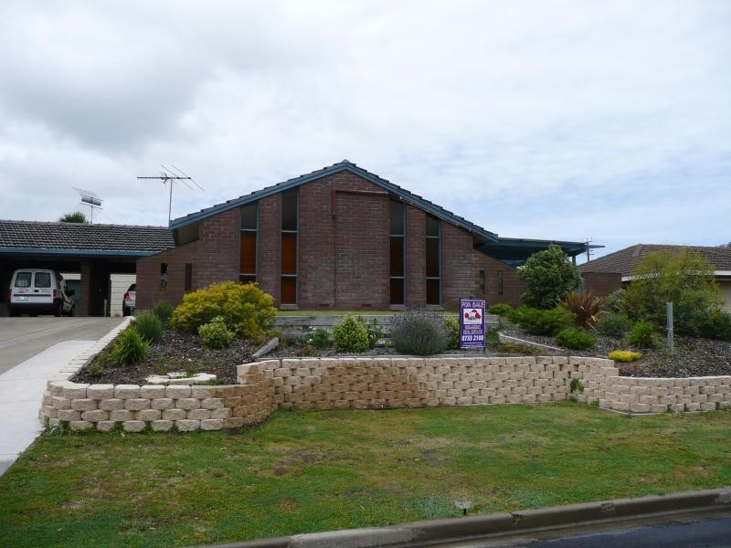 6 CAMPBELL STREET, Millicent SA 5280