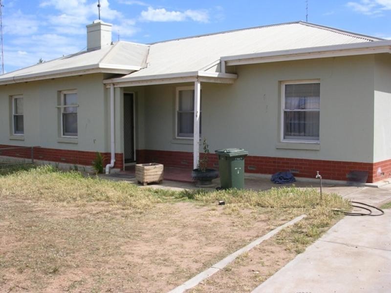17 DALY STREET, Wallaroo SA 5556