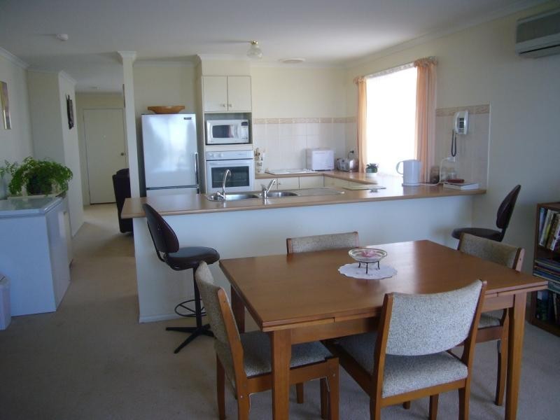 4 CLINTON ROAD, Maitland SA 5573