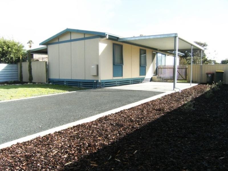 37 Tolmer Tce, Bordertown SA 5268