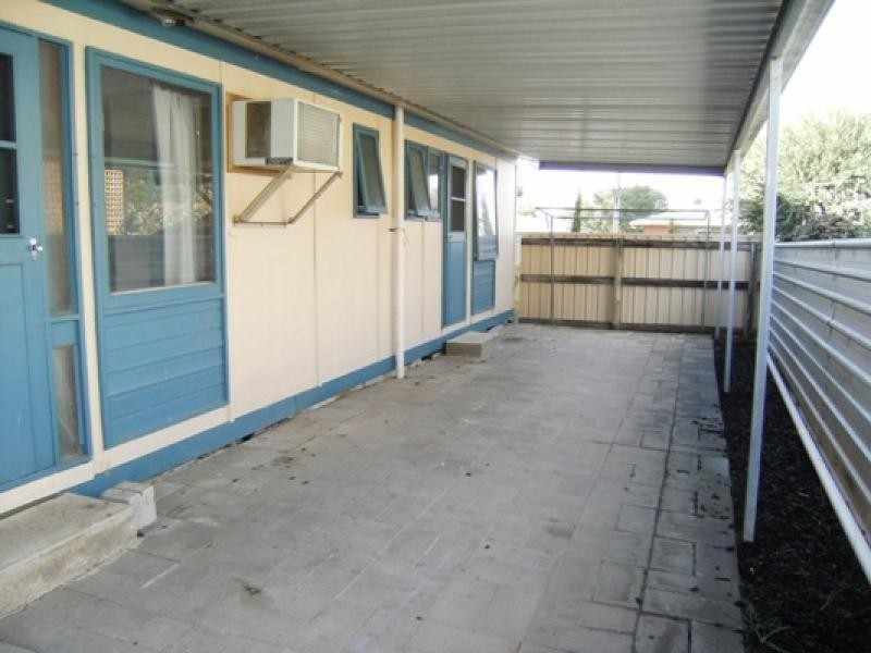 37 Tolmer Tce, Bordertown SA 5268