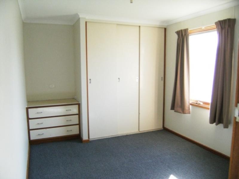 37 Tolmer Tce, Bordertown SA 5268