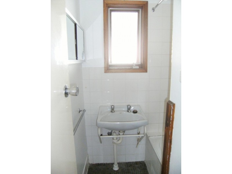 37 Tolmer Tce, Bordertown SA 5268