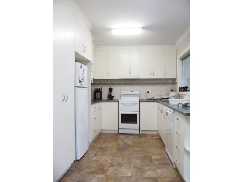 16 Poplar Ave, Keith SA 5267