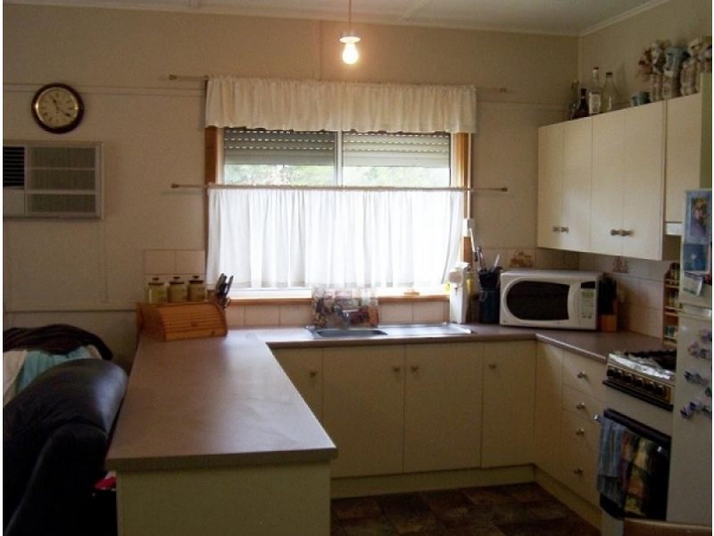 1 Watson Avenue, Lucindale SA 5272