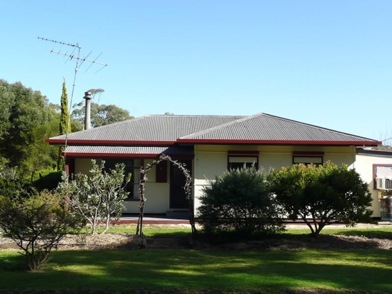 1 Watson Avenue, Lucindale SA 5272