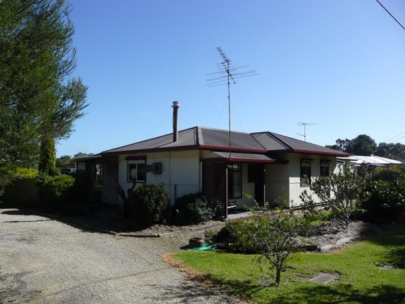 1 Watson Avenue, Lucindale SA 5272