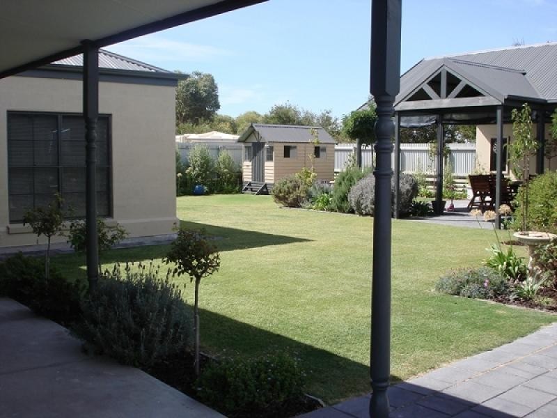 12 Barrowman Drive, Kingston Se SA 5275