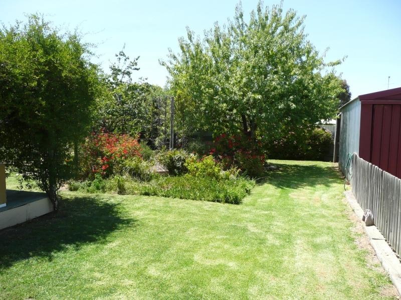 9 Humphris Avenue, Naracoorte SA 5271