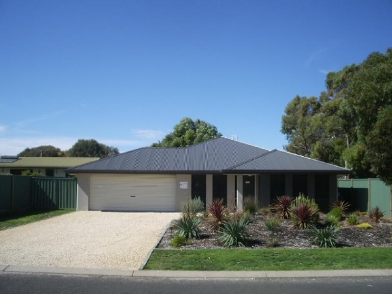 4 Powell Avenue, Robe SA 5276