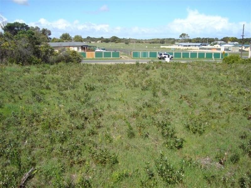 11 Main South Eastern Road, Robe SA 5276