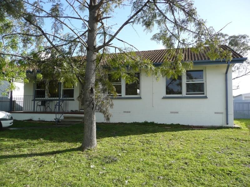 46 Memorial Drive, Naracoorte SA 5271