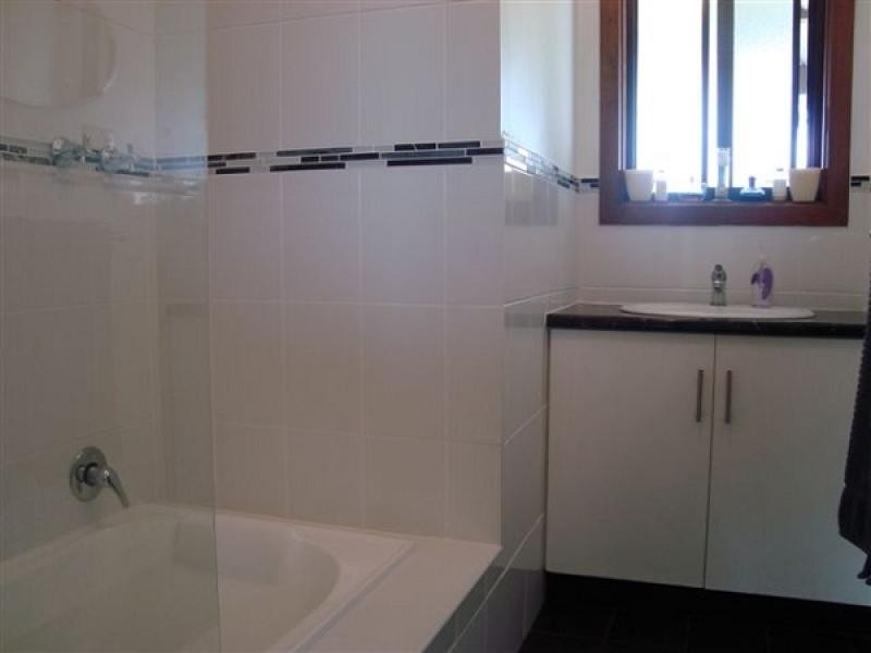 4 Clarke Street, Kingston Se SA 5275