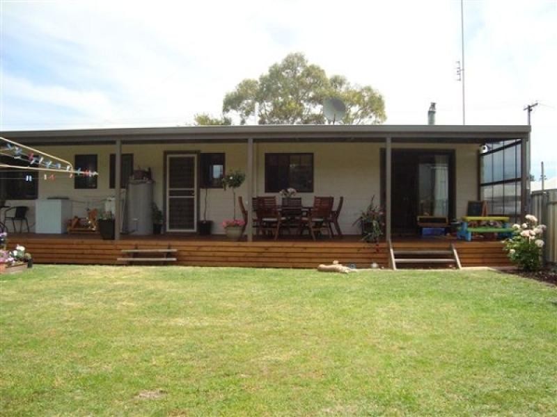 4 Clarke Street, Kingston Se SA 5275