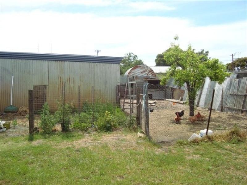 4 Clarke Street, Kingston Se SA 5275