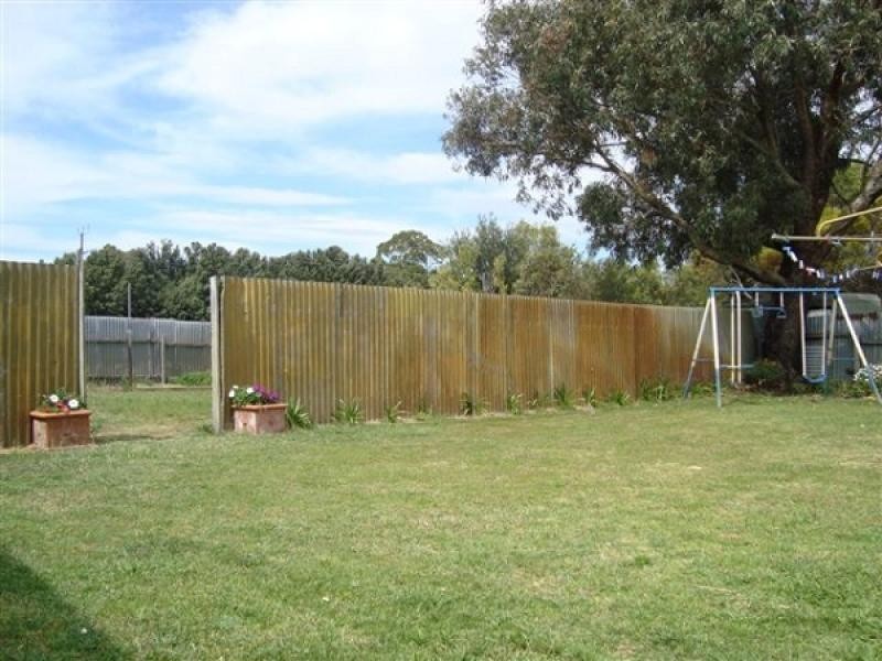 4 Clarke Street, Kingston Se SA 5275