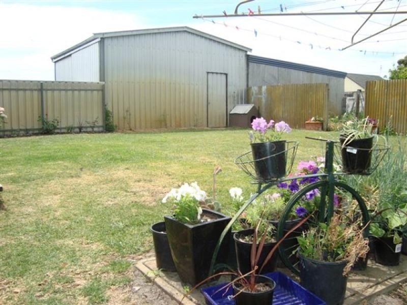 4 Clarke Street, Kingston Se SA 5275