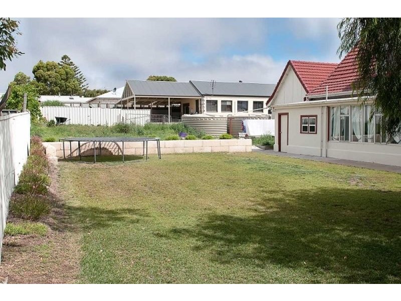 22 Young Street, Kingston Se SA 5275