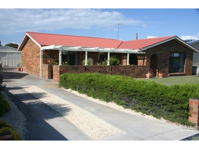 7 Thompson Road, Robe SA 5276