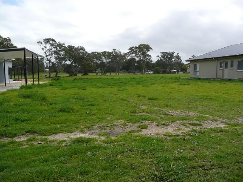 16 Caves Road, Naracoorte SA 5271