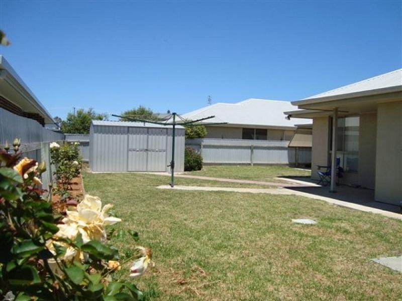 6 Barber Street, Kingston Se SA 5275