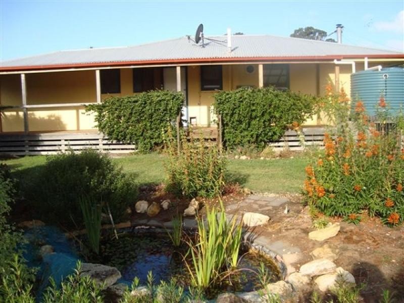 1 Redman Crescent, Kingston Se SA 5275