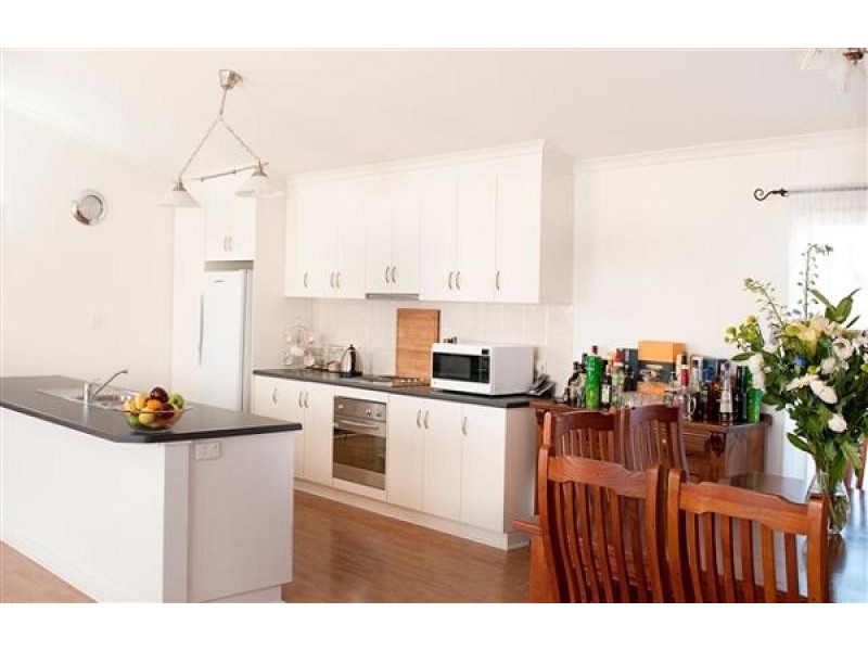 17 Peter McQueen Avenue, Robe SA 5276