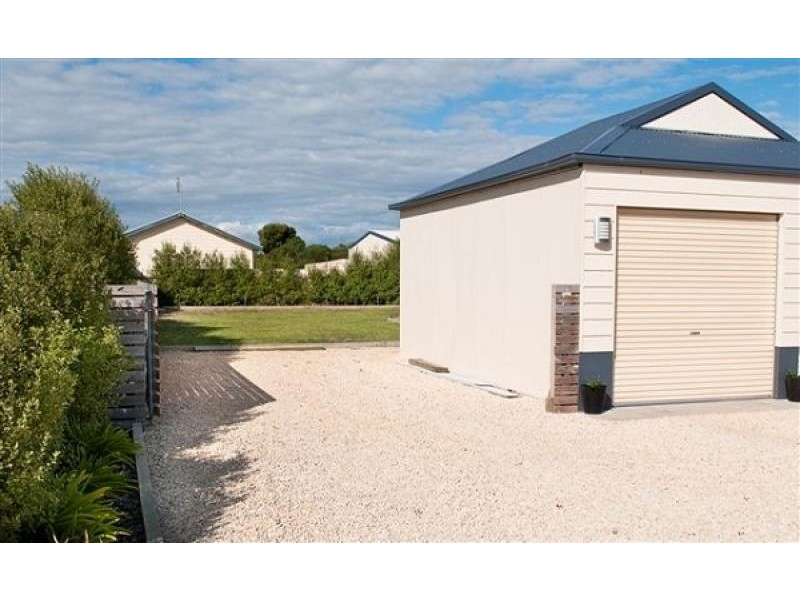 17 Peter McQueen Avenue, Robe SA 5276