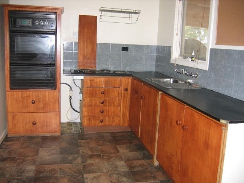 33 Sandstone Avenue, Naracoorte SA 5271