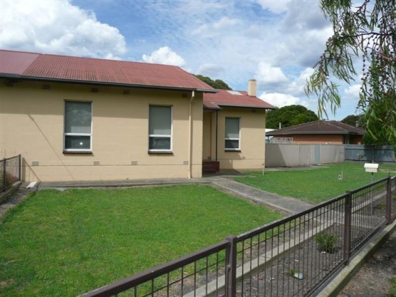 23 McMorron Street, Millicent SA 5280