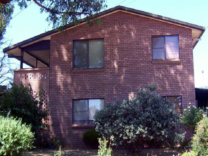 211 GLADSTONE STREET, Mudgee NSW 2850